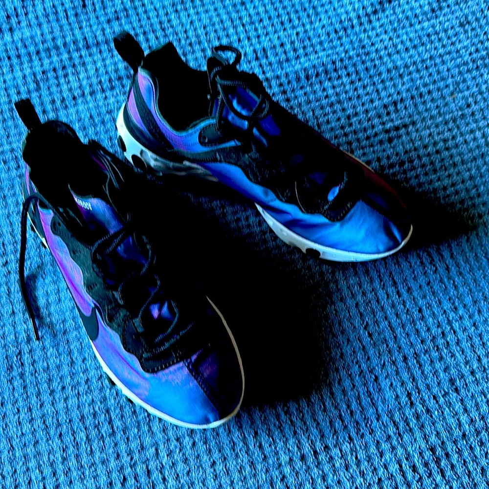 Nike react women’s shoes.  Size 6.5